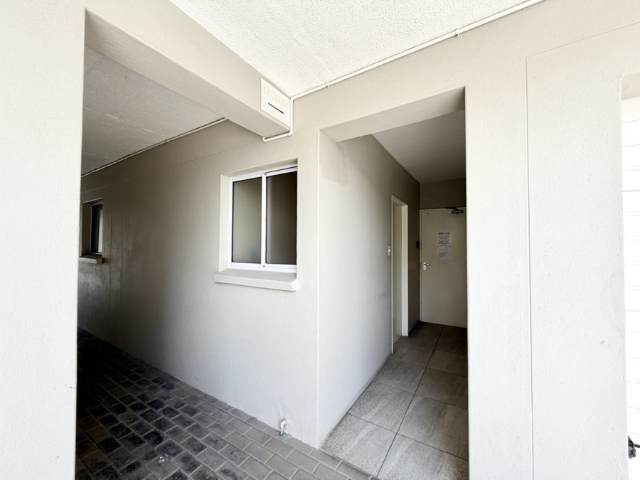 2 Bedroom Property for Sale in Beachfront Western Cape